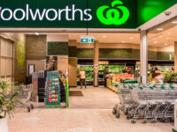 Image of Woolworths shopfront.